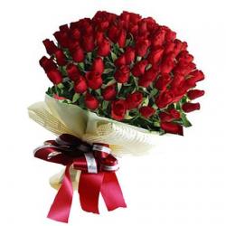 Bunch of 50 red roses - Express your unconditional love to your special someone.